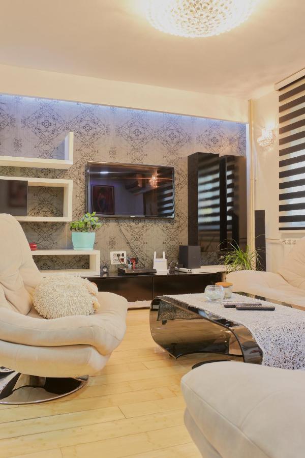 Diamond Butterfly Apartment Skopje Exteriör bild